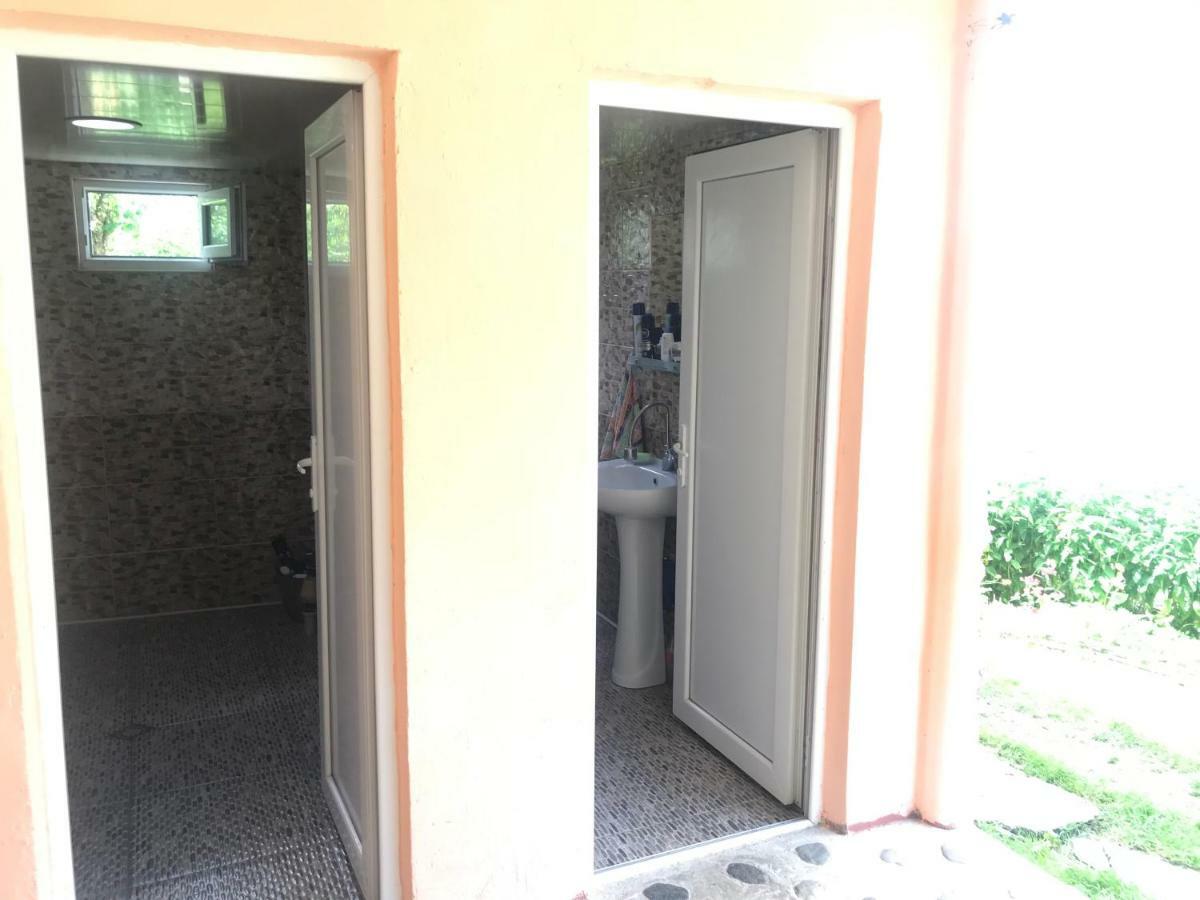 Ciuri'S Guesthouse Zhabeshi Exterior photo